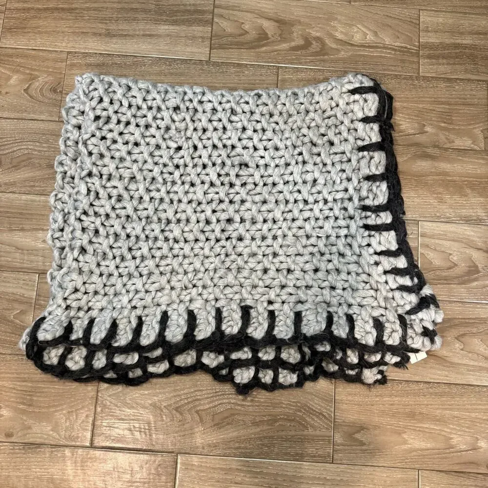 Anthropologie Gray Penny Chunky Knit Throw Blanket NWT